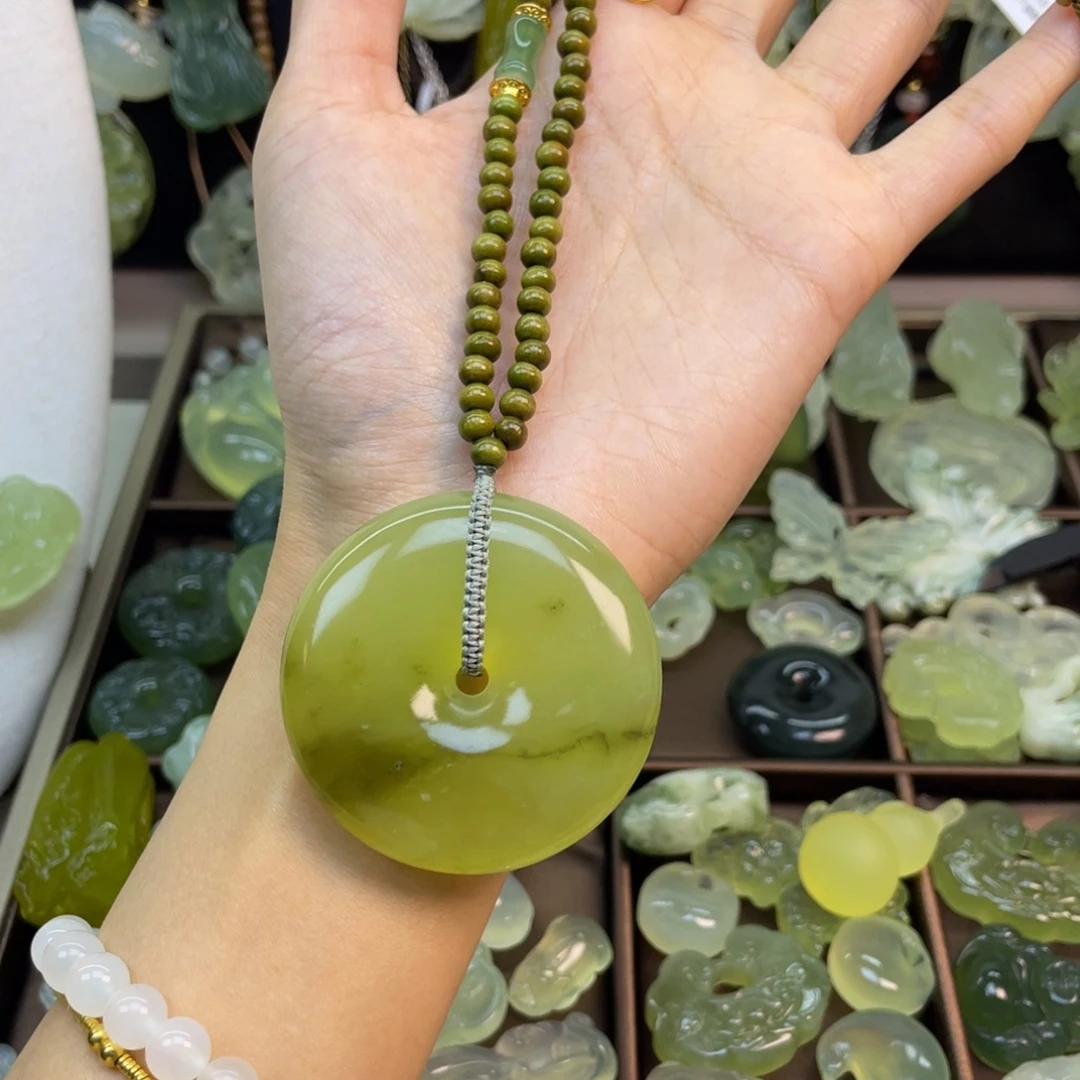 蛇纹石玉未镶嵌项链