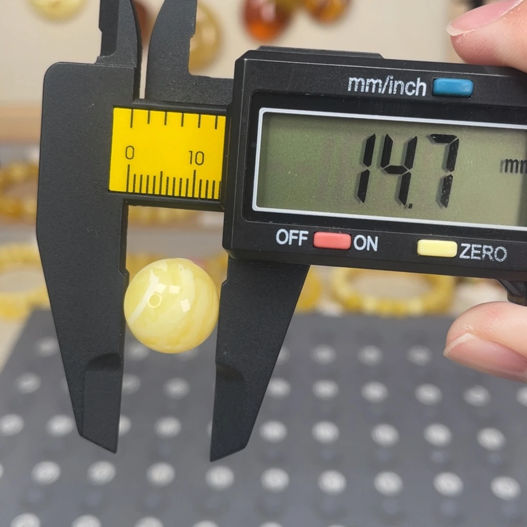 琥珀未镶嵌裸石88号