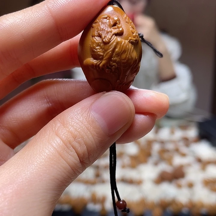 吊坠橄榄核橄榄 虎