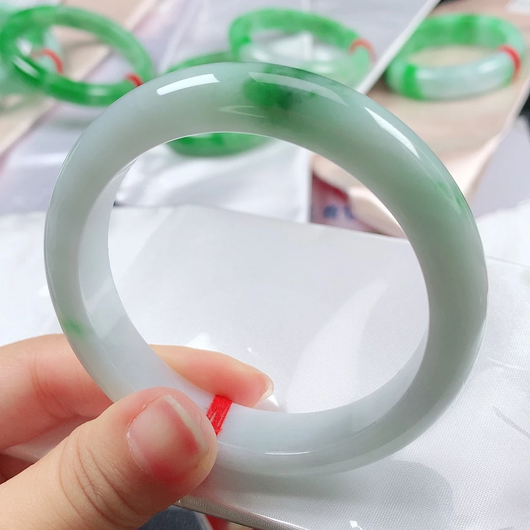 翡翠未镶嵌手镯1454