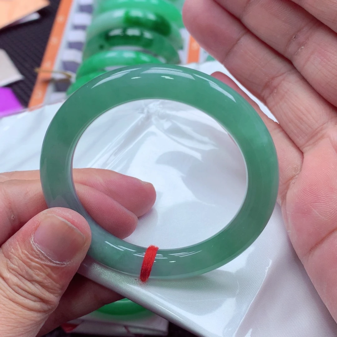 未镶嵌手镯翡翠翡翠