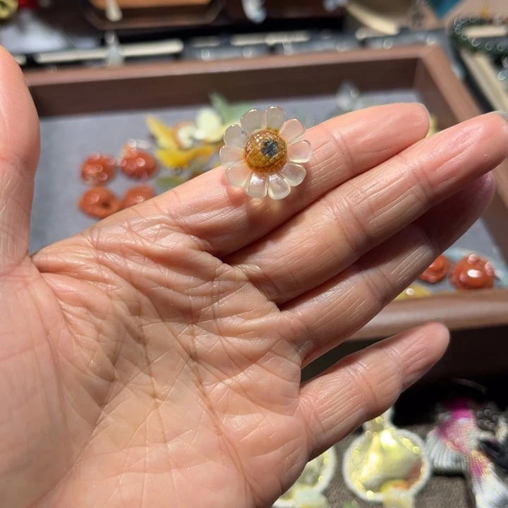 ꫛ***࿐蛇纹石玉未镶嵌耳饰