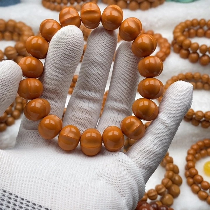 猴头核桃吊坠福利鲨鱼背15左右