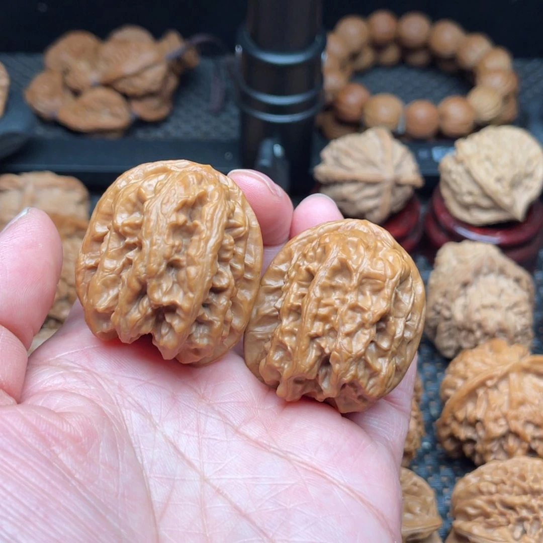 文玩核桃吊坠平谷方块42肚