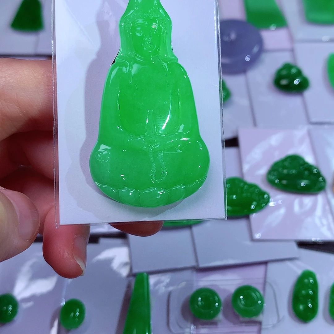 颈饰未镶嵌翡翠天然翡翠