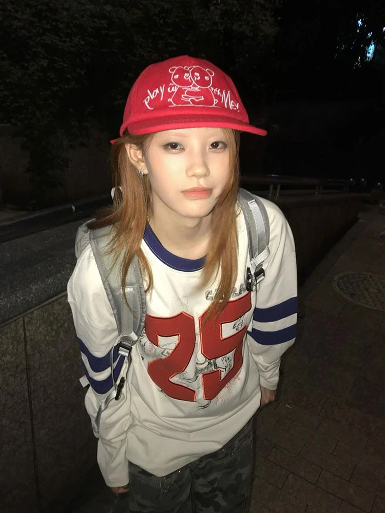 港风chic撞色字母长袖t恤女春秋宽松涂鸦街头拼色休闲显瘦上衣潮