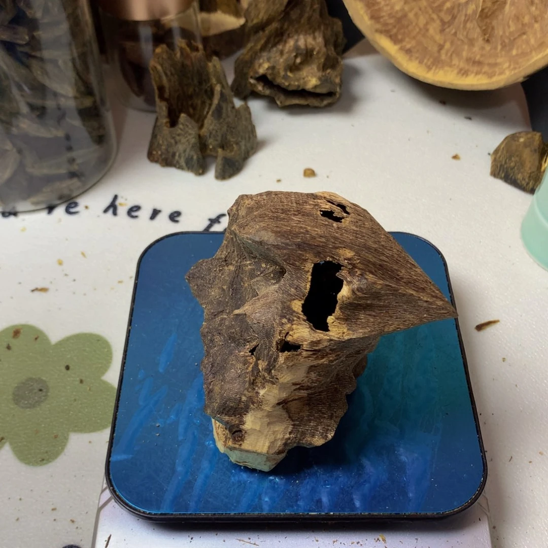 沉香沉香碎屑鑫*海南国香锯口料73克