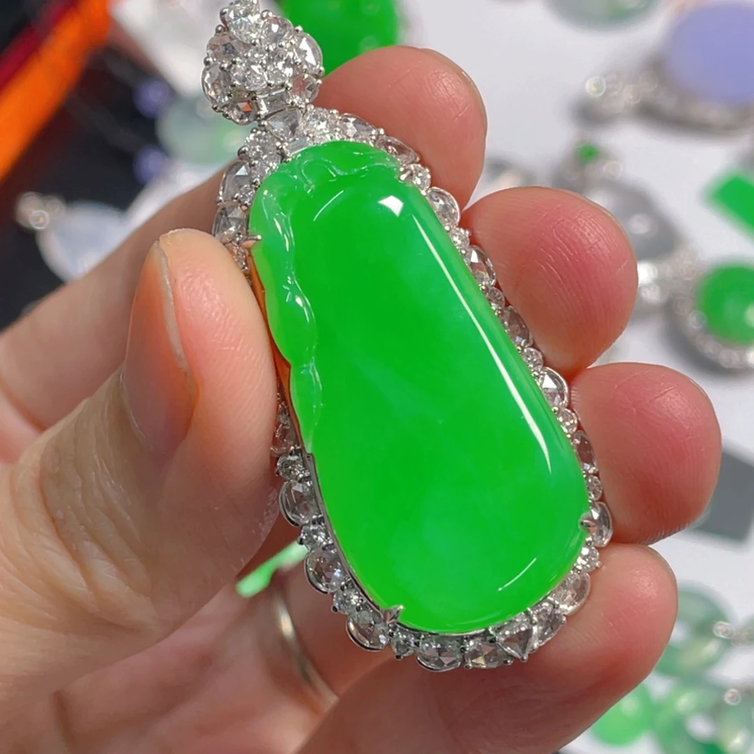 翡翠18K金镶嵌吊坠(不含链)