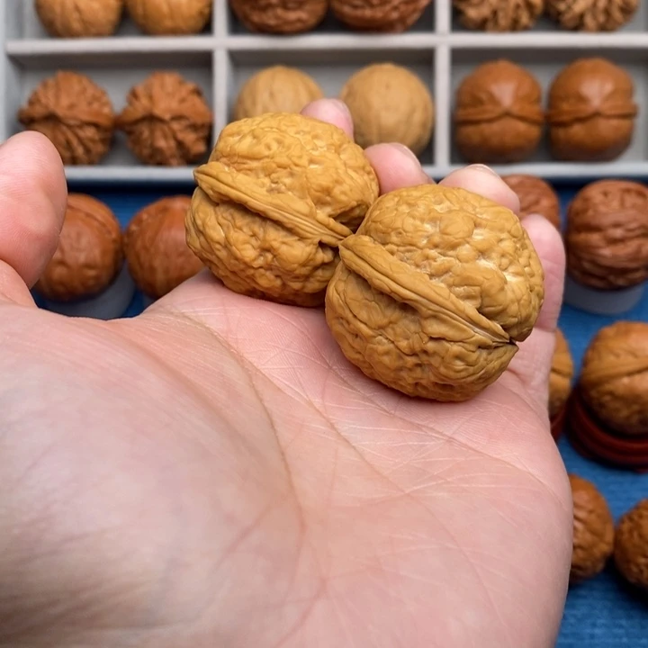 把件文玩核桃树蛙