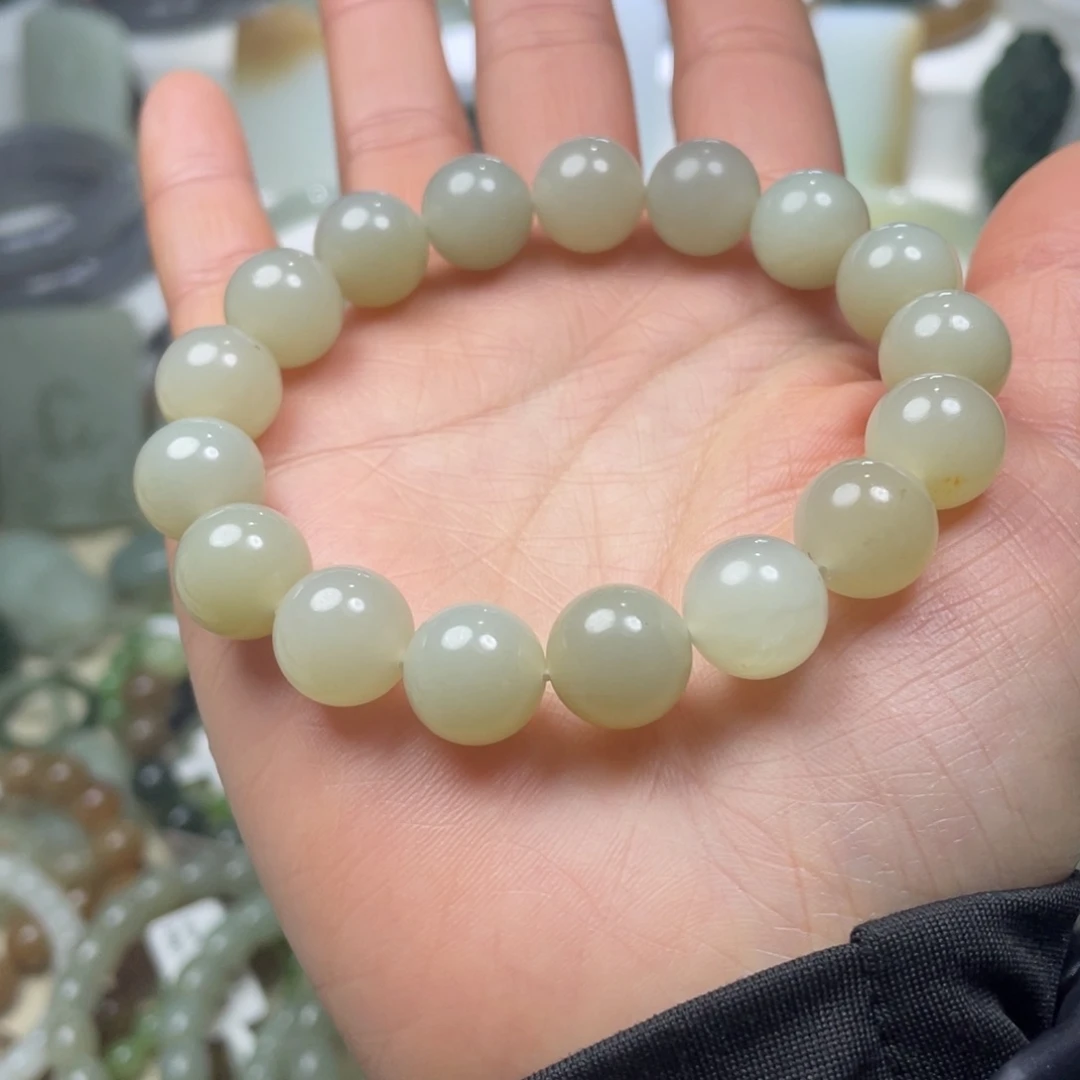 和田玉（糖玉）未镶嵌颈饰