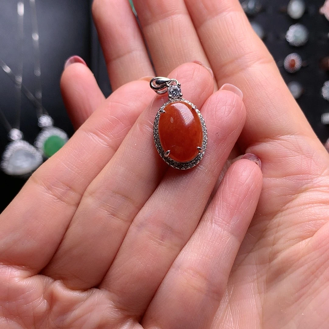 翡翠颈饰银S925镶嵌111111