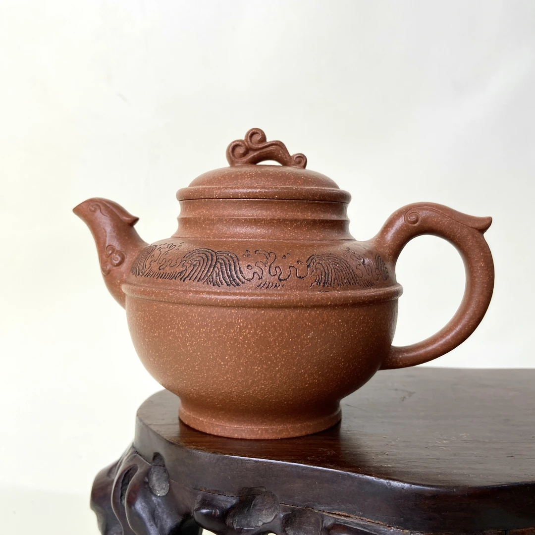 宜兴手工紫砂陶 （方琴华）茶壶GS4102-6