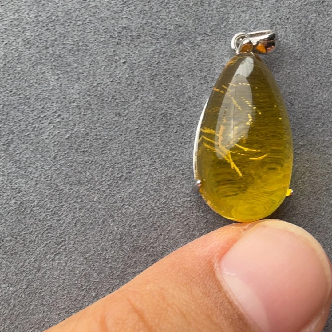 未镶嵌琥珀珠宝奇石