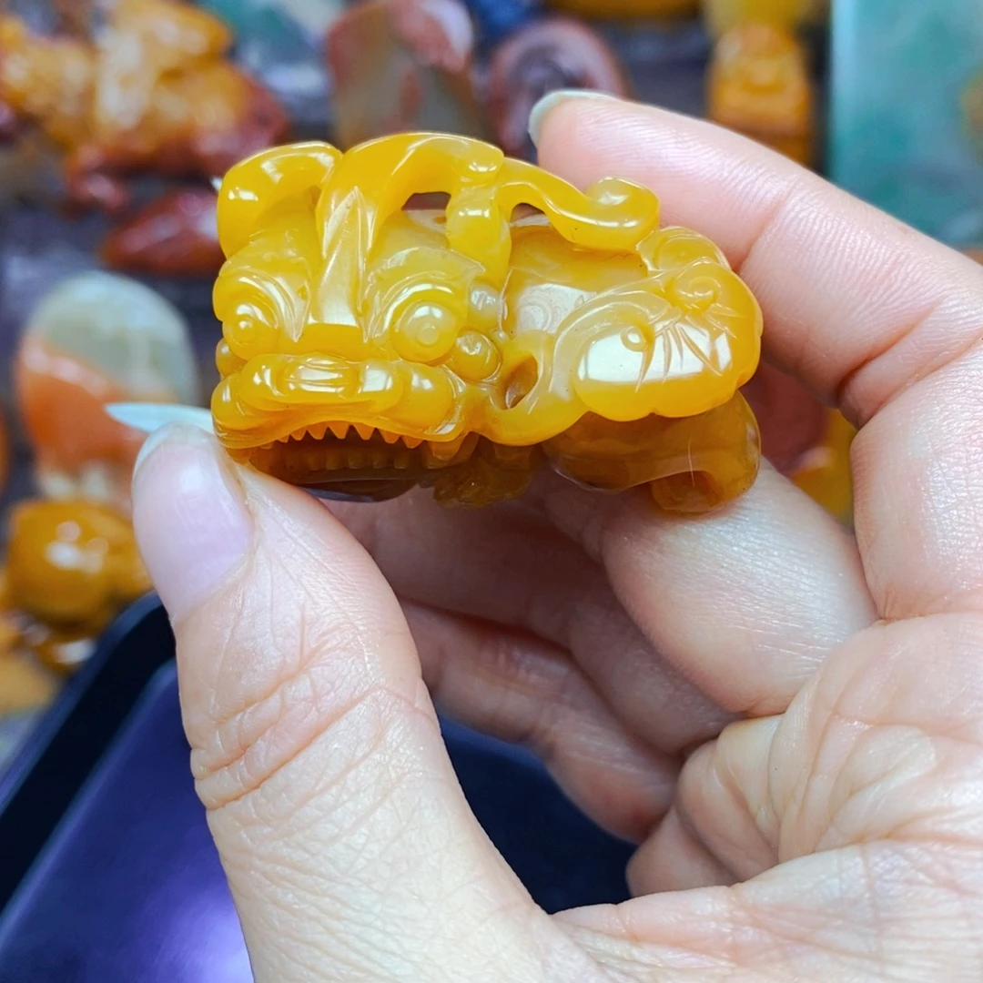 石英质玉（黄龙玉）未镶嵌吊坠(不含链)