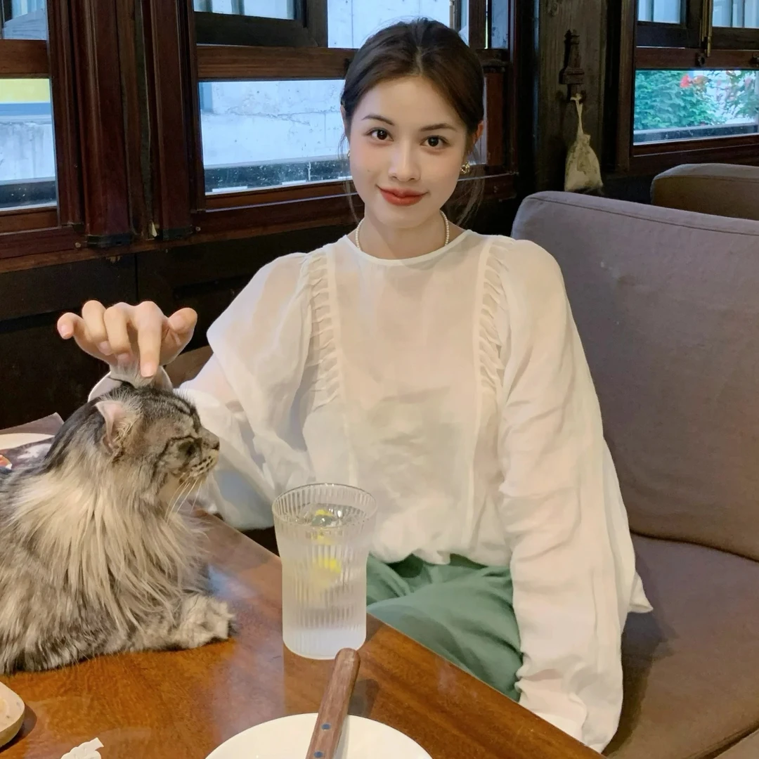 白色褶皱泡泡袖防晒娃娃衫女夏季薄款长裤宽松高级感空调罩衫套装