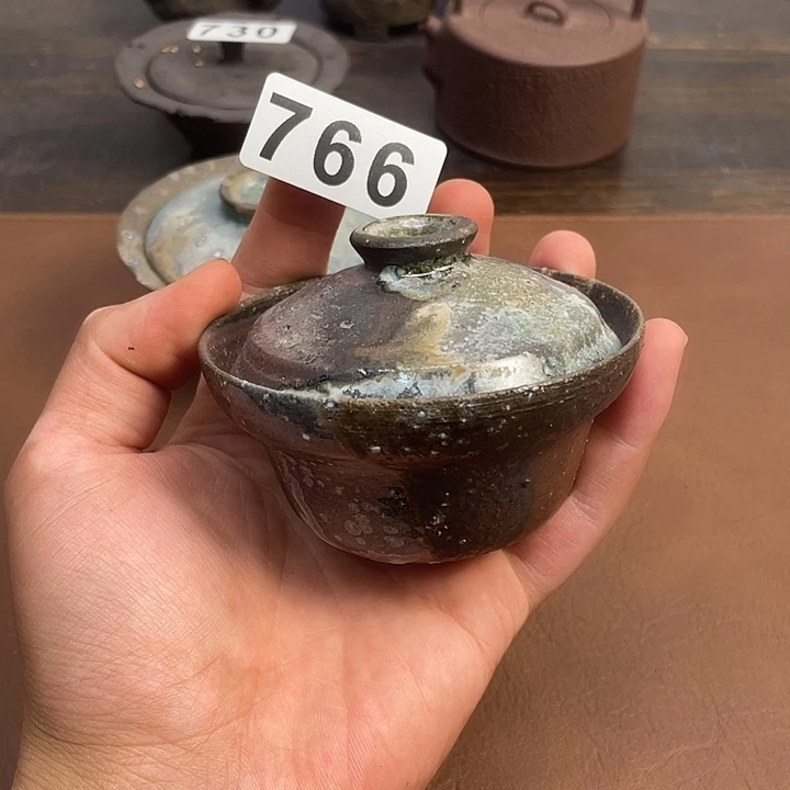 766 破价作者器柴烧盖碗