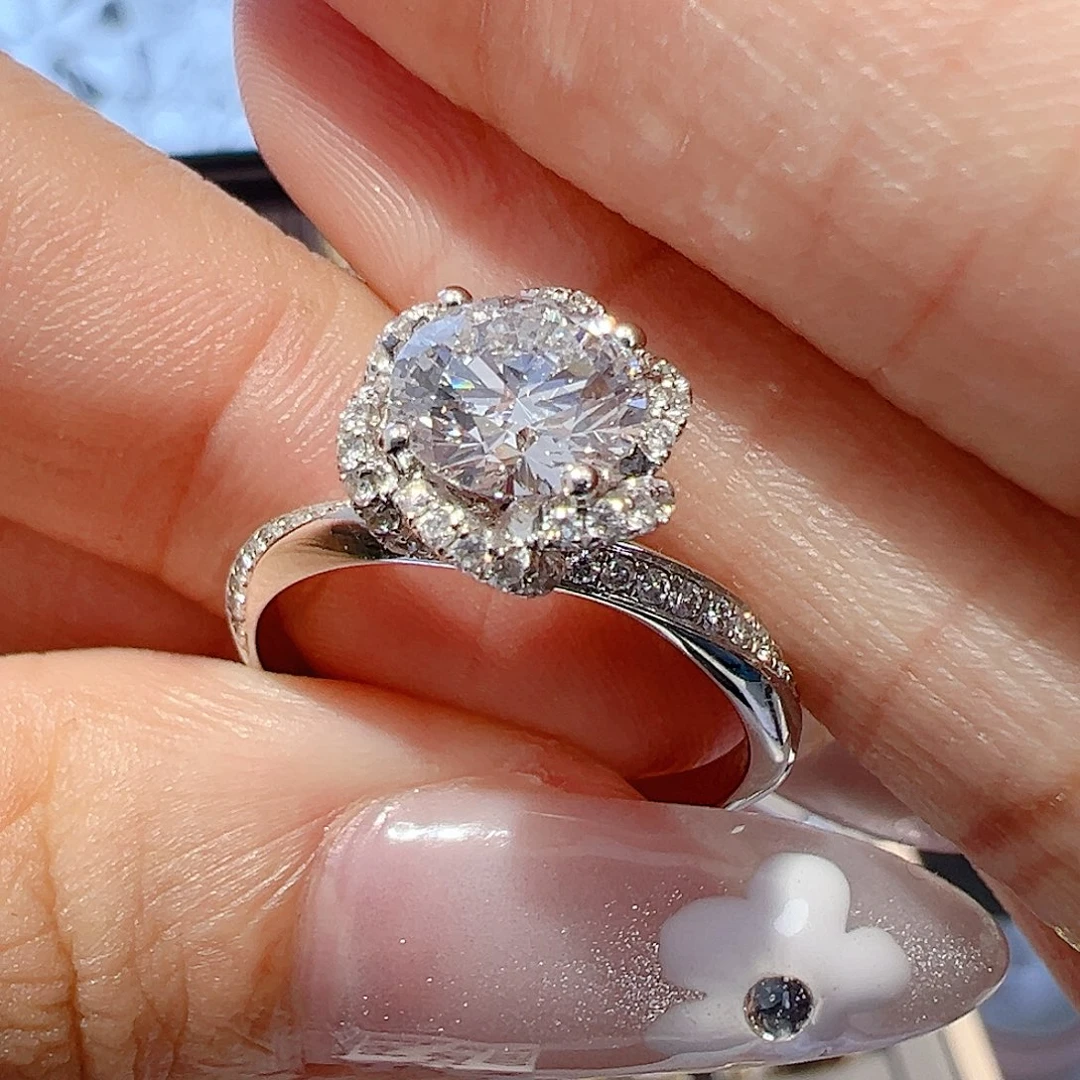 实验室培育钻石18K金镶嵌1.108ct