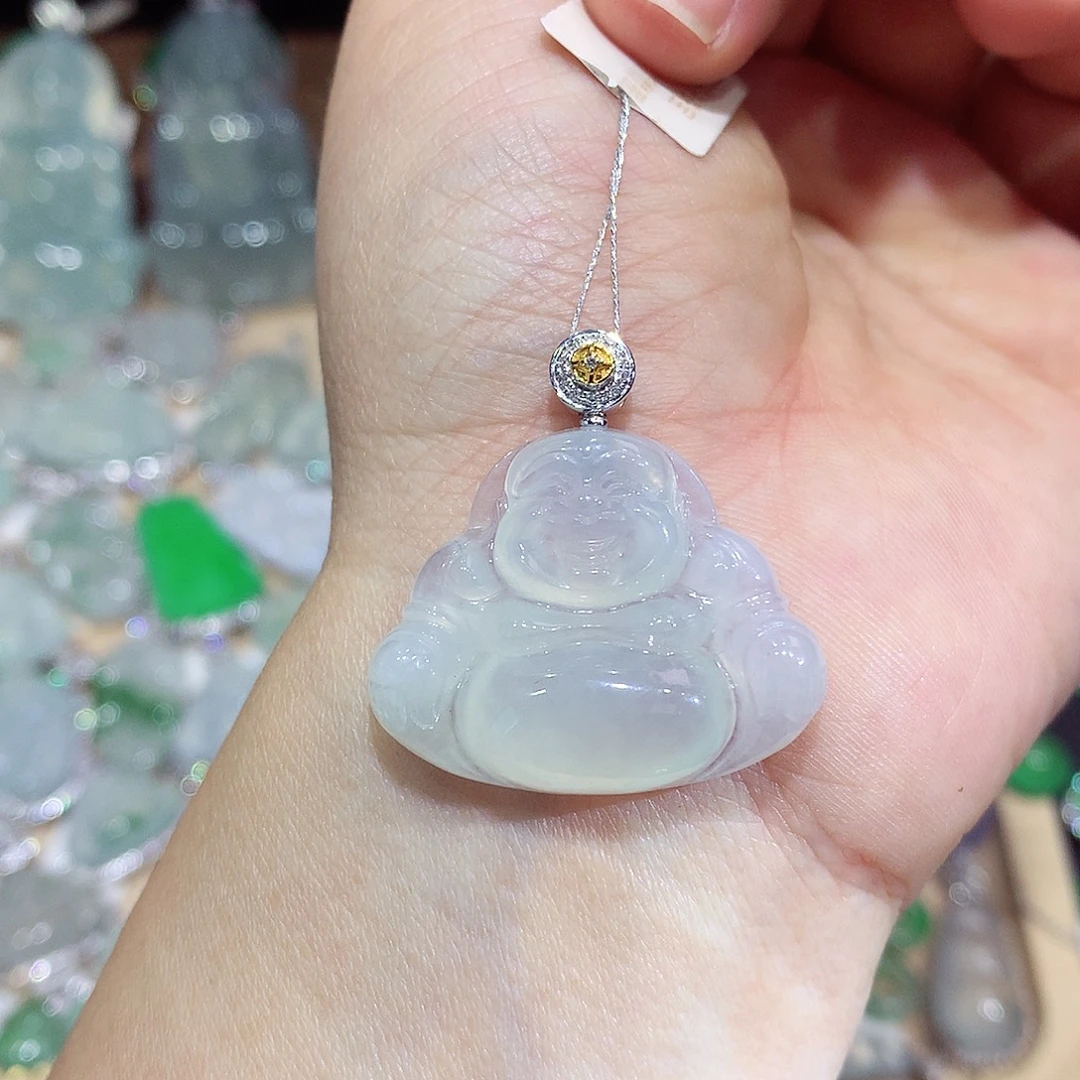 翡翠18K金镶嵌颈饰佛