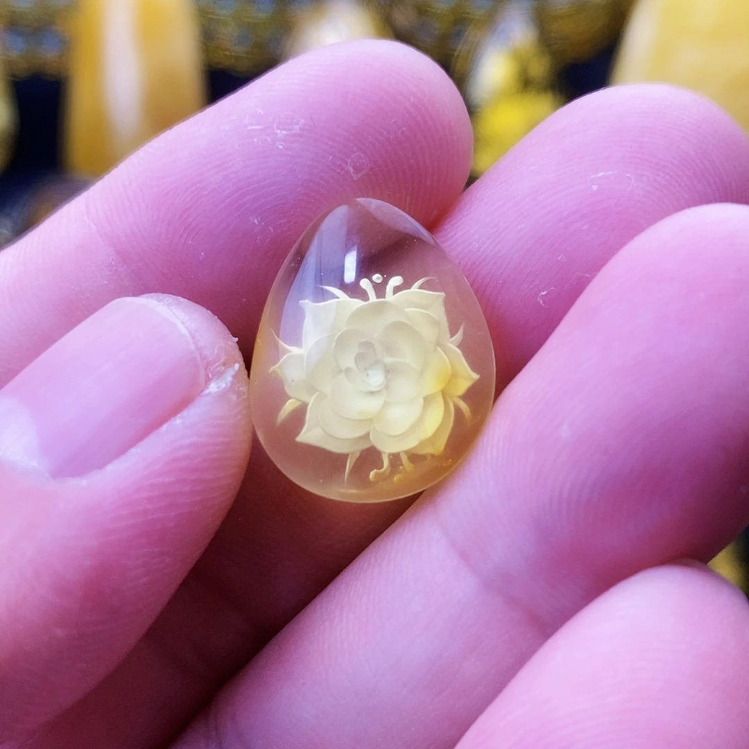 【闪购商品】金珀颈饰未镶嵌琥珀阴雕