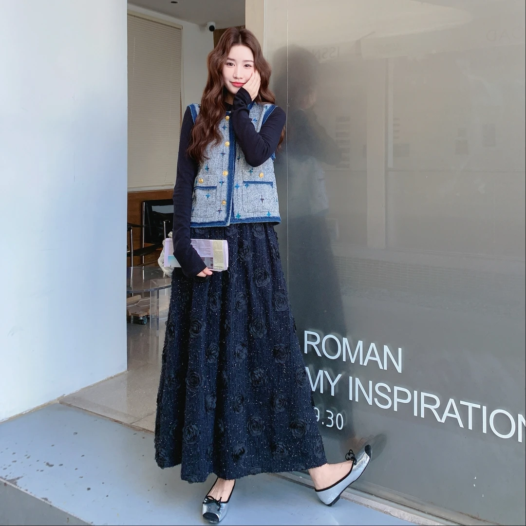 2025秋季法式气质轻奢撞色小香风马甲立体玫瑰连衣裙套装两件套女