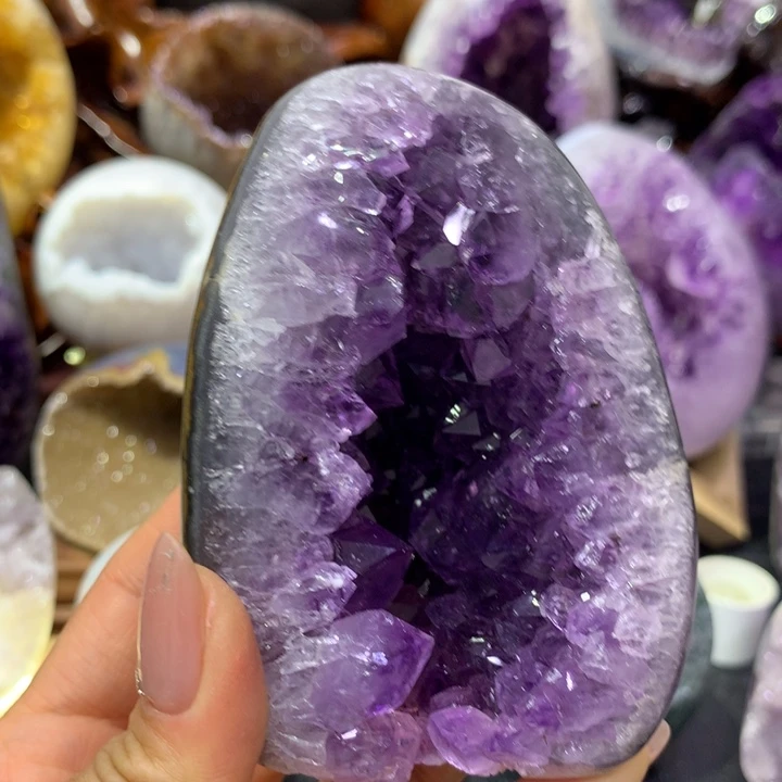 水晶未镶嵌大型摆件（非配饰）