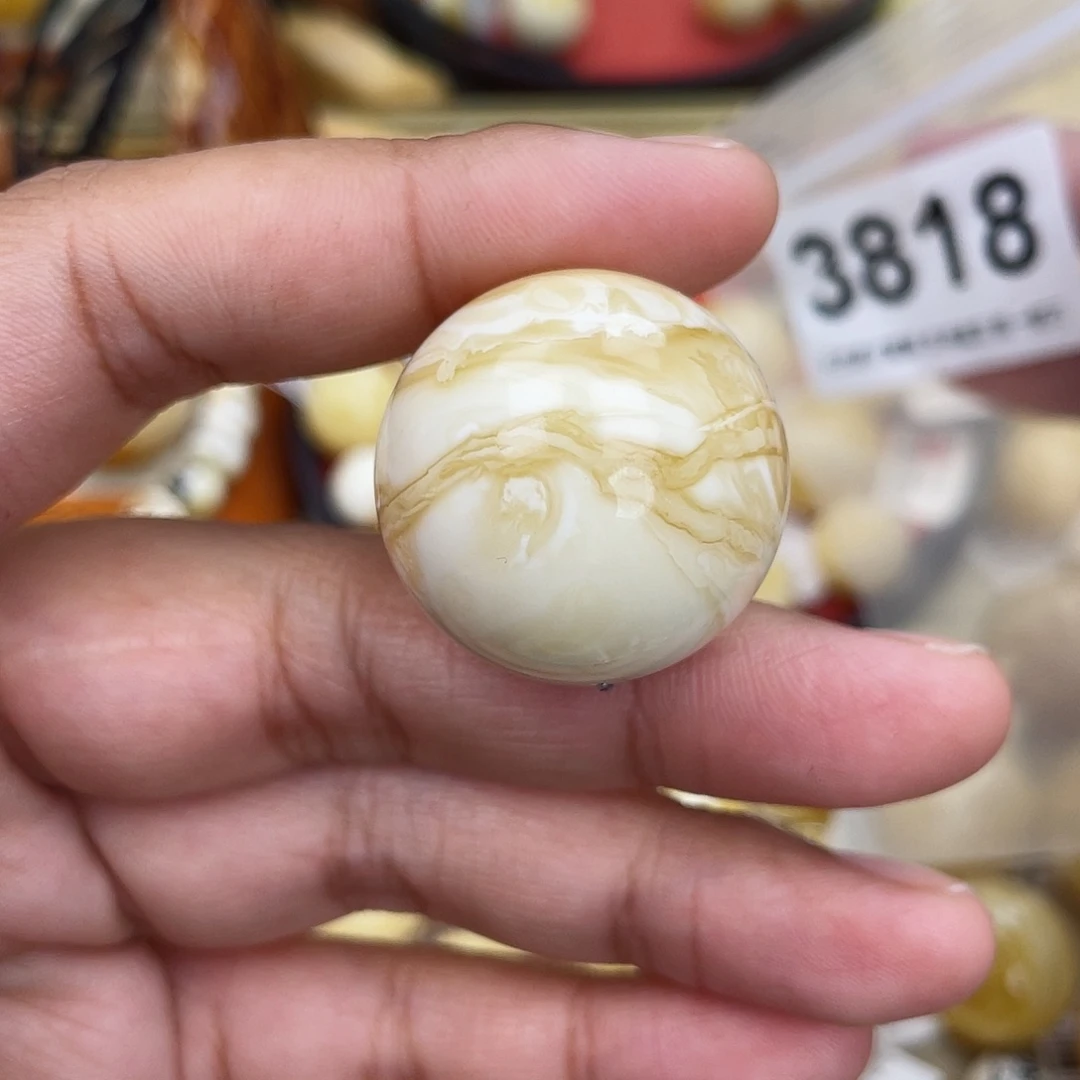 蜜蜡未镶嵌珠宝奇石28.4