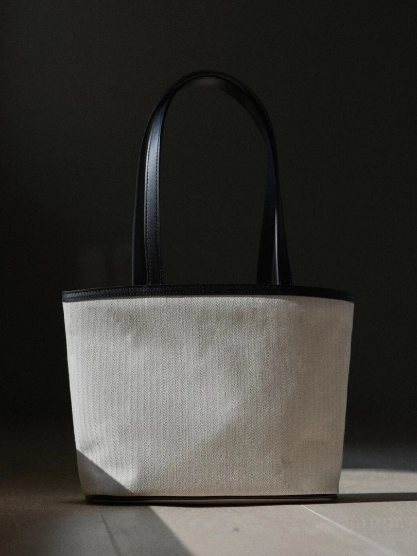 长柄中号手提包饺子包妈咪包百搭购物袋托特时尚女包休闲简约女包