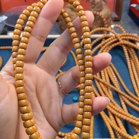 吊坠橄榄核M**赵橄榄核