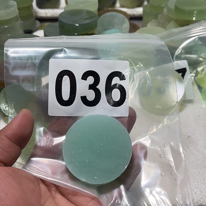 蛇纹石玉未镶嵌珠宝半成品