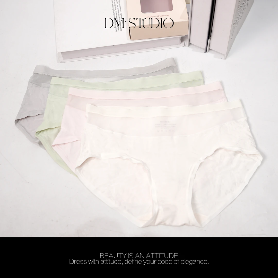 DEDM•STUDIO/无痕轻薄透气舒适女士内裤四条装2506NK/Q12P5299