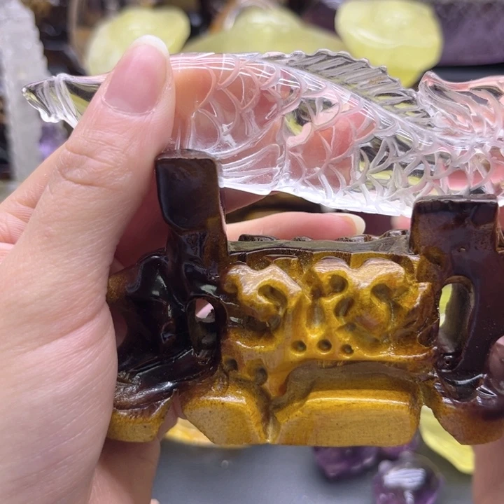 水晶摆件未镶嵌小**?摆件