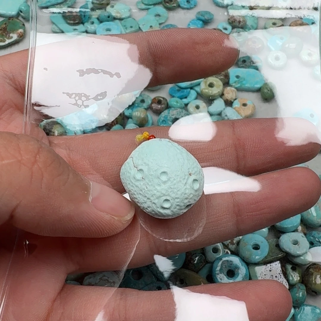 落***雪未镶嵌南红玛瑙珠宝奇石