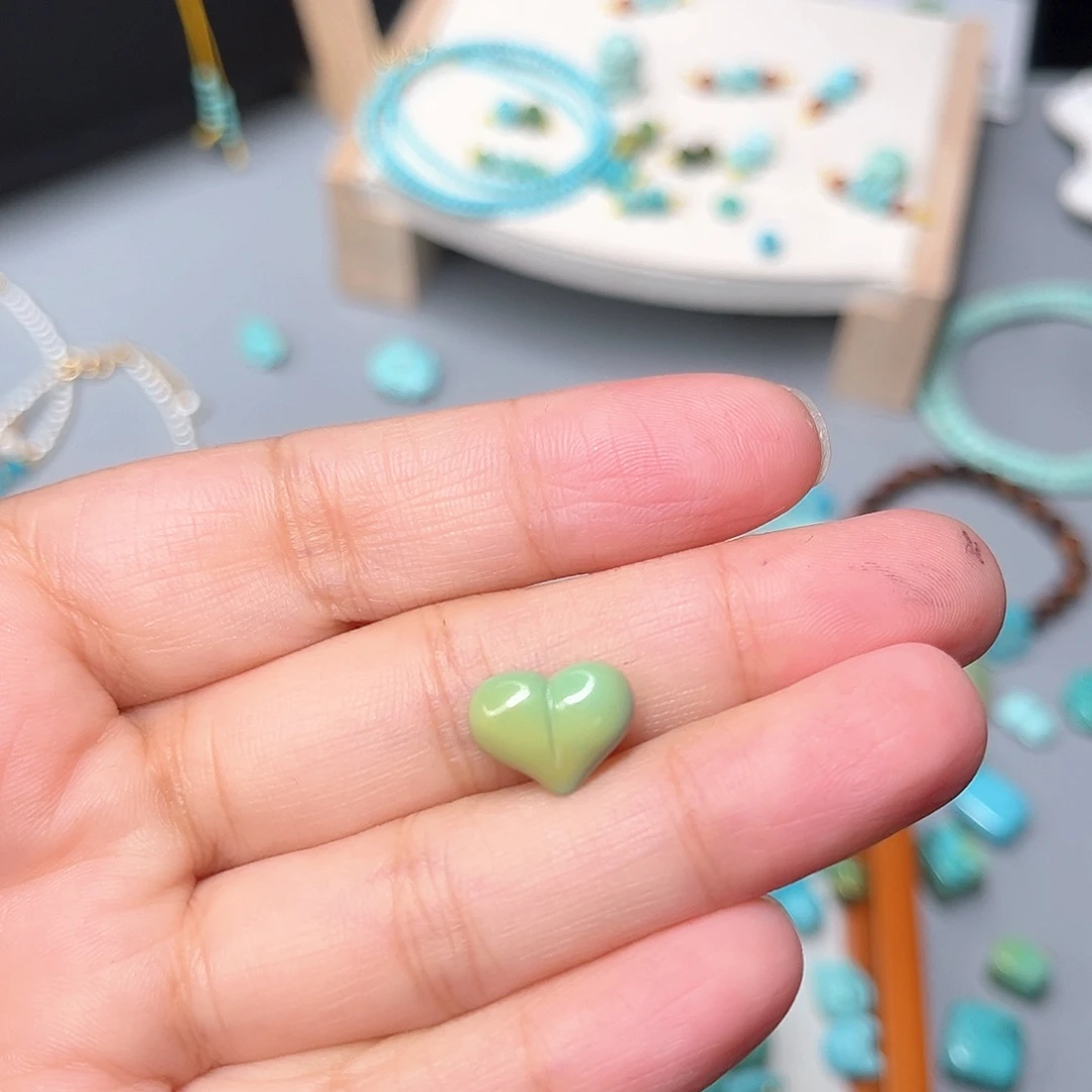 爱***甜未镶嵌绿松石珠宝半成品