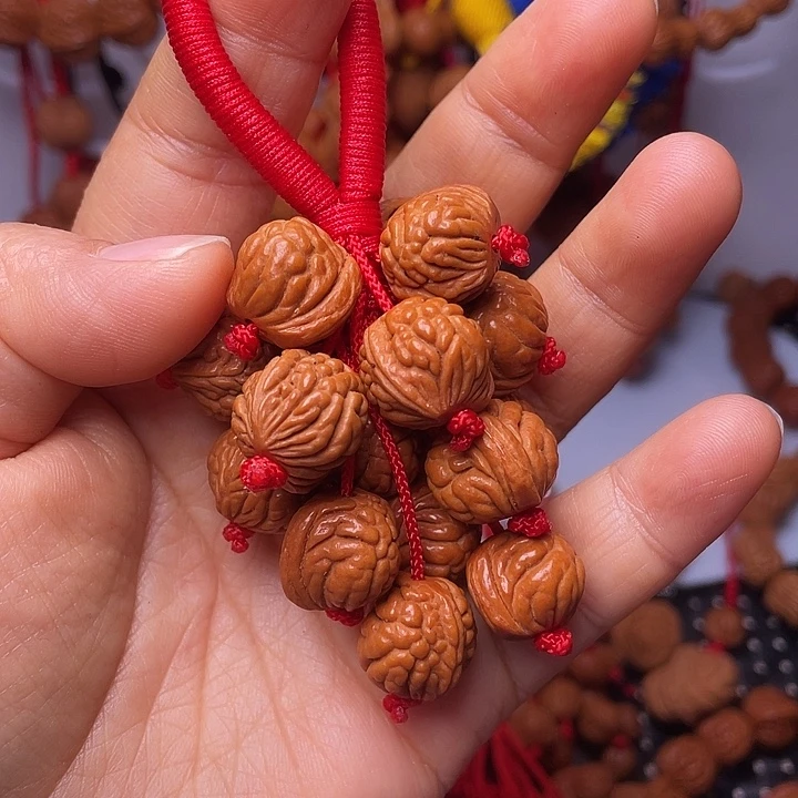 桃核吊坠龙纹桃枭