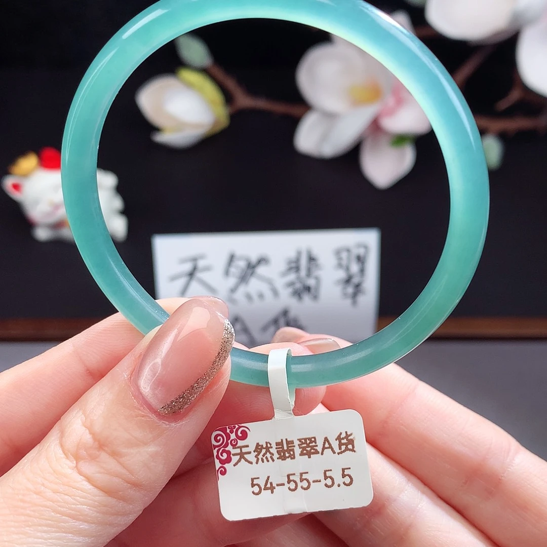 翡翠手镯（圆镯）未镶嵌