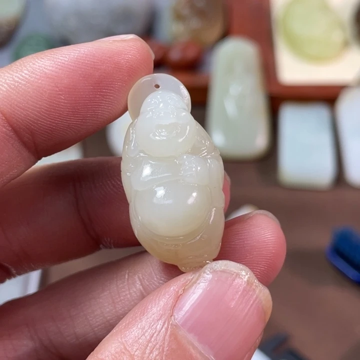 颈饰未镶嵌和田玉