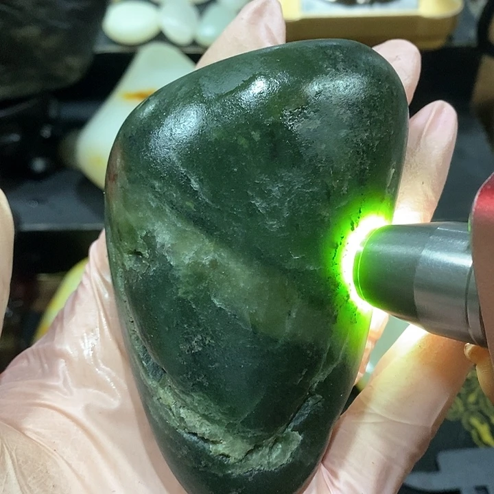 未镶嵌和田玉（糖玉）挂件