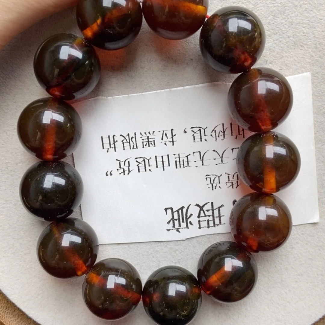 琥珀未镶嵌珠宝奇石10