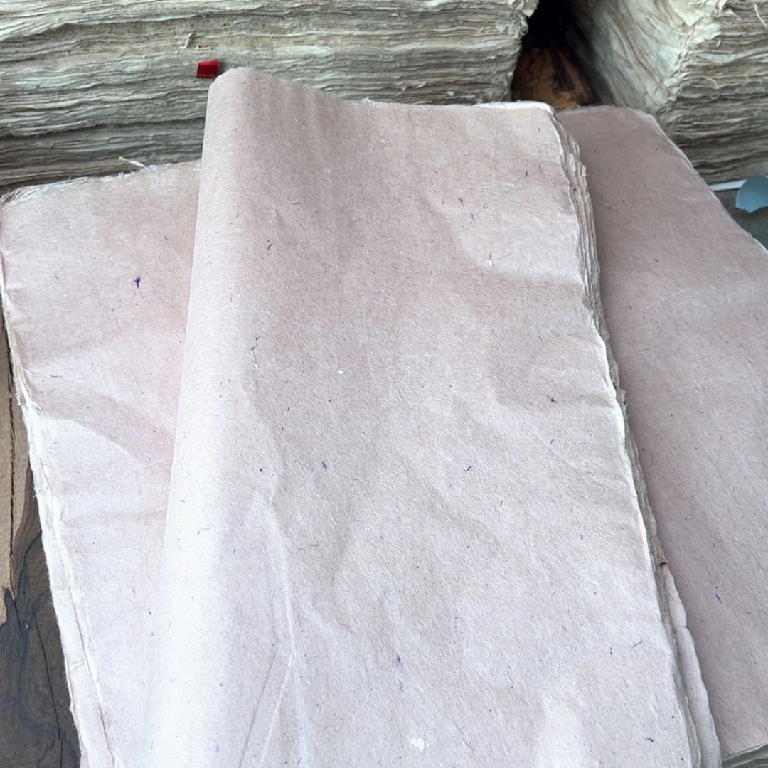 研发品一。纯皮纸微瑕100张。43×43cm