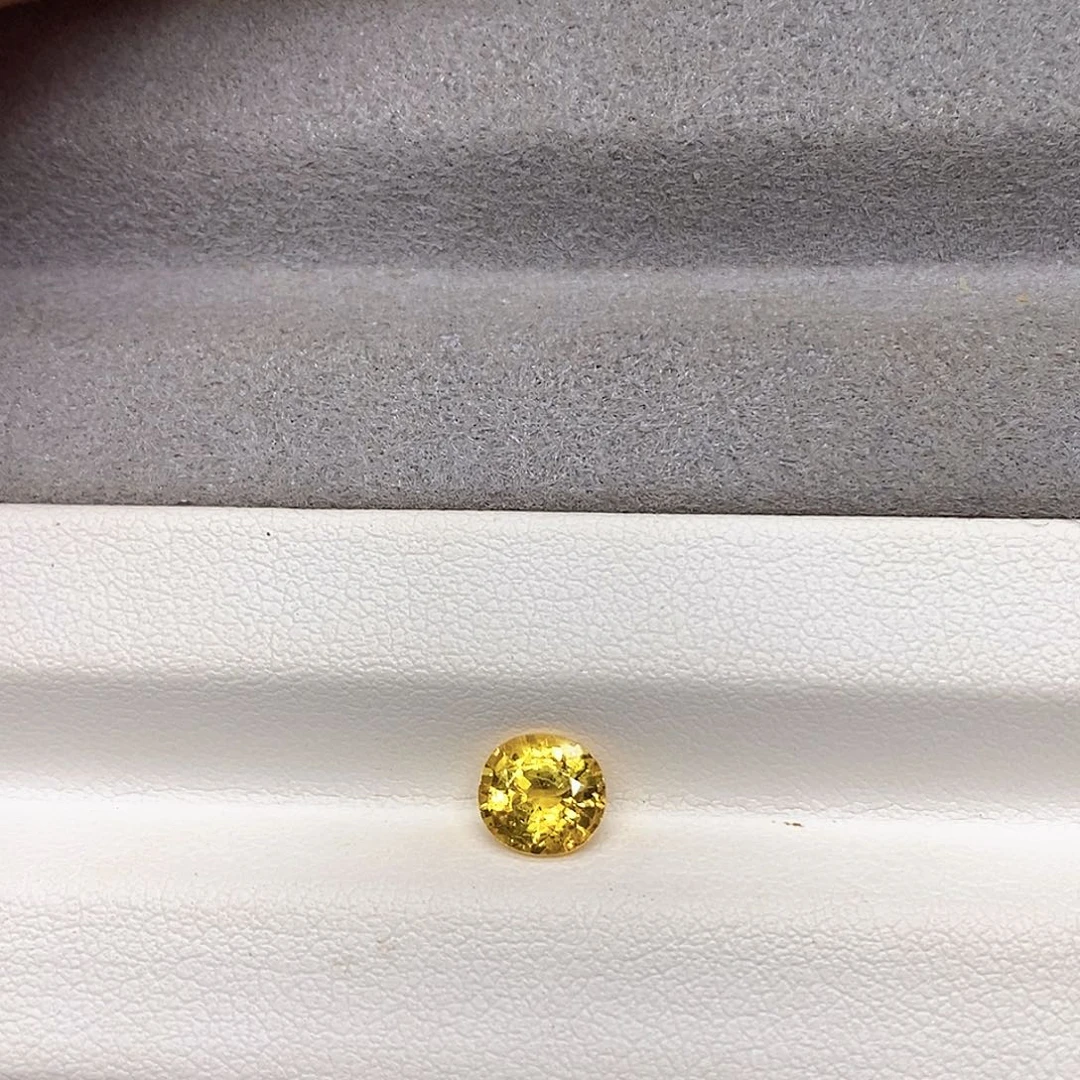 裸石蓝宝石1.32克拉天然黄蓝宝