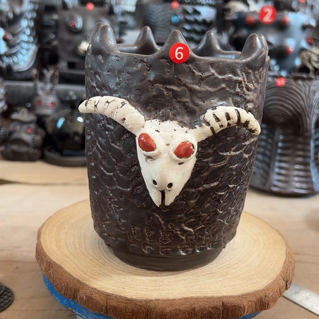 6号，手捏微瑕，内口10外高14