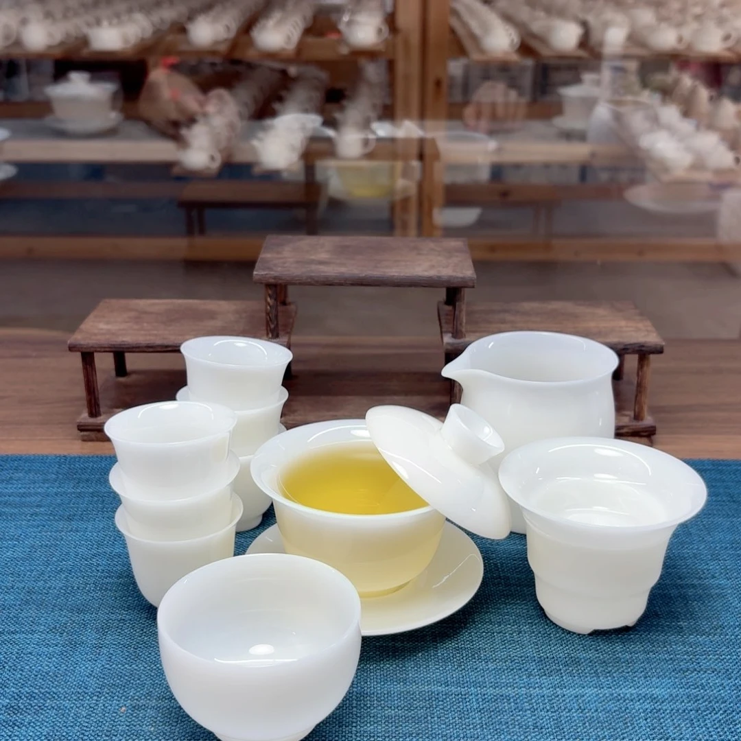 璞玉冰种玉瓷茶具