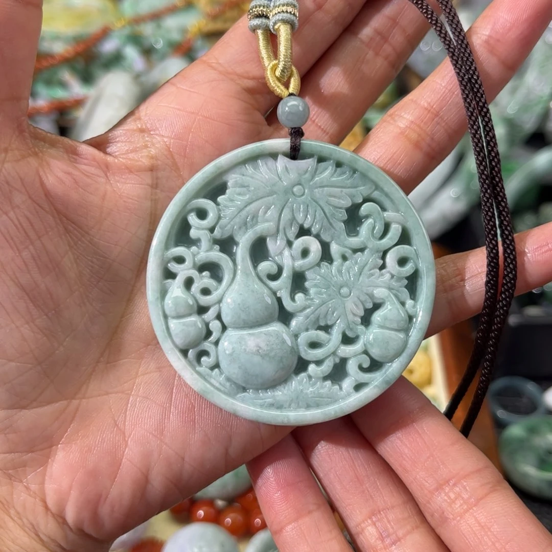 翡翠颈饰未镶嵌待编款