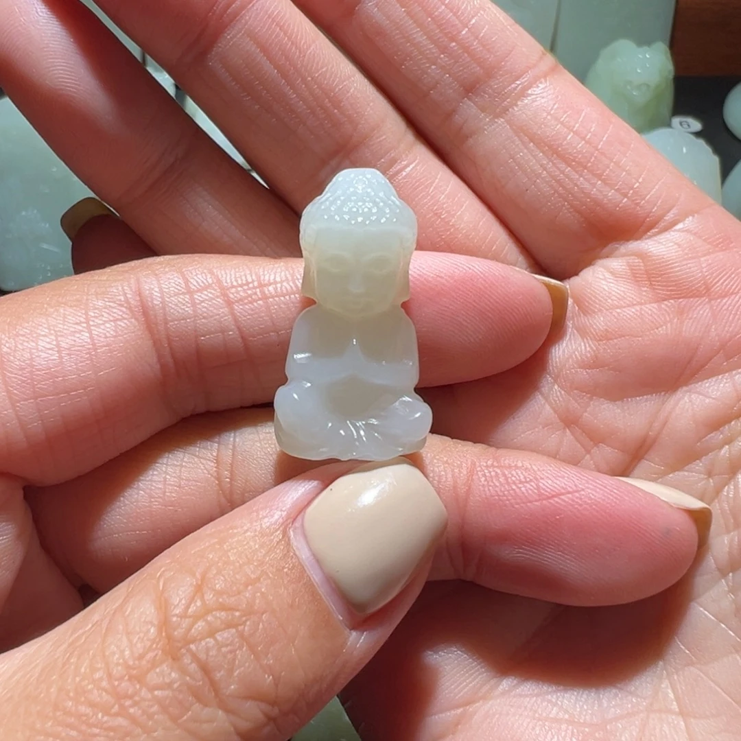 凤***和田玉未镶嵌颈饰