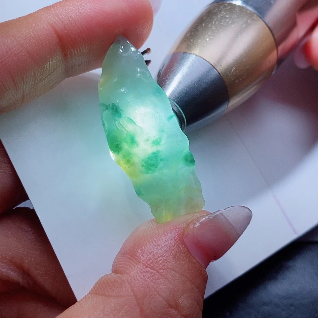 定制翡翠未镶嵌翡翠