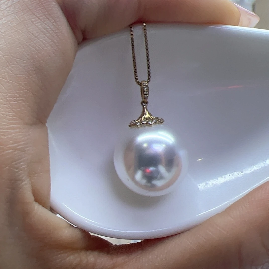 淡水珍珠吊坠(赠链)18K金镶嵌