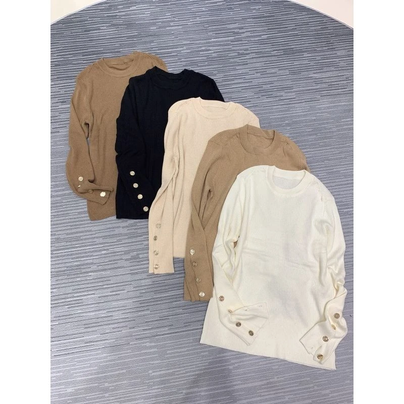 KIKI严选：8808-欧洲站南油春秋新款肩部金属扣装饰圆领针织衫