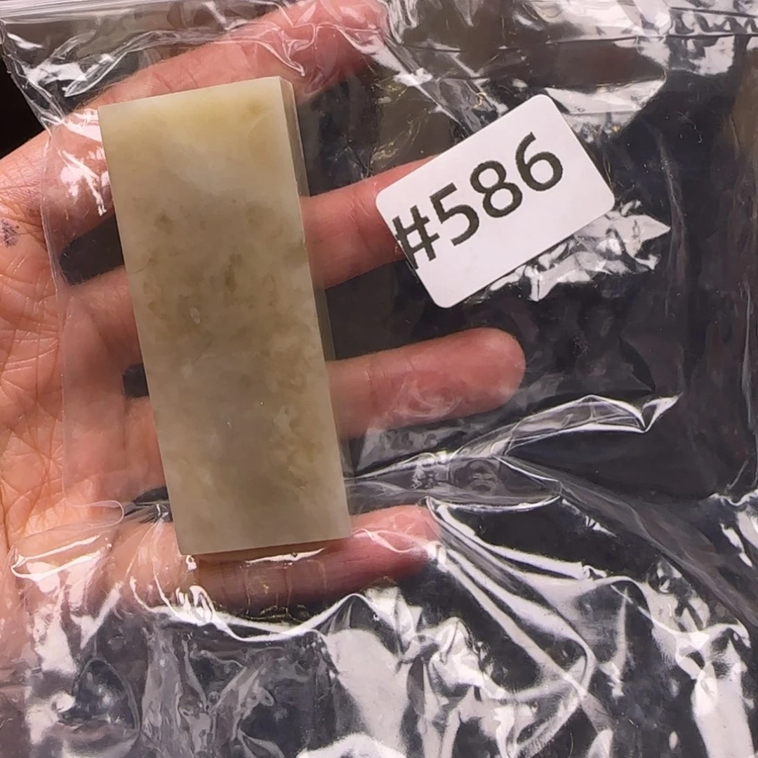 老挝石l****i老挝石 老挝石