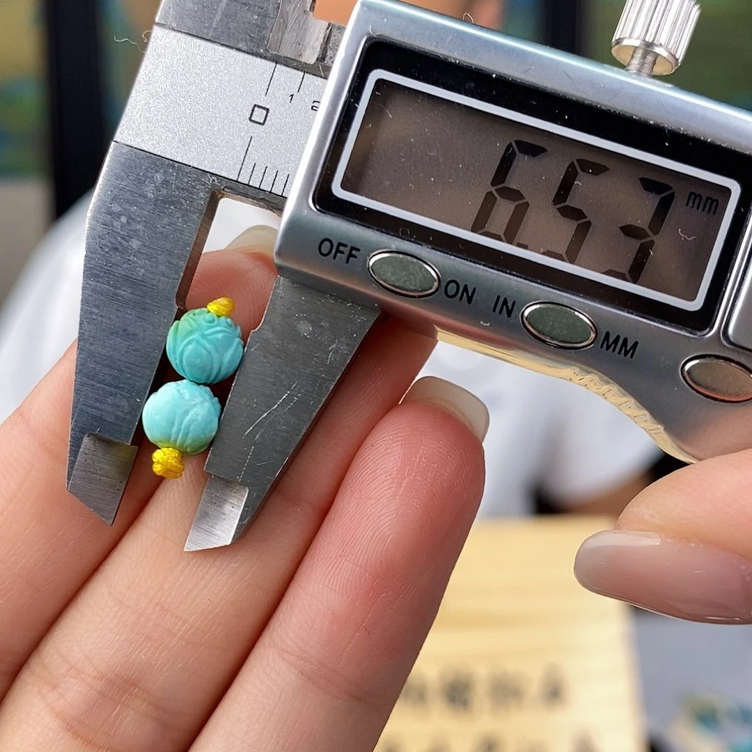 未镶嵌琥珀珠宝奇石