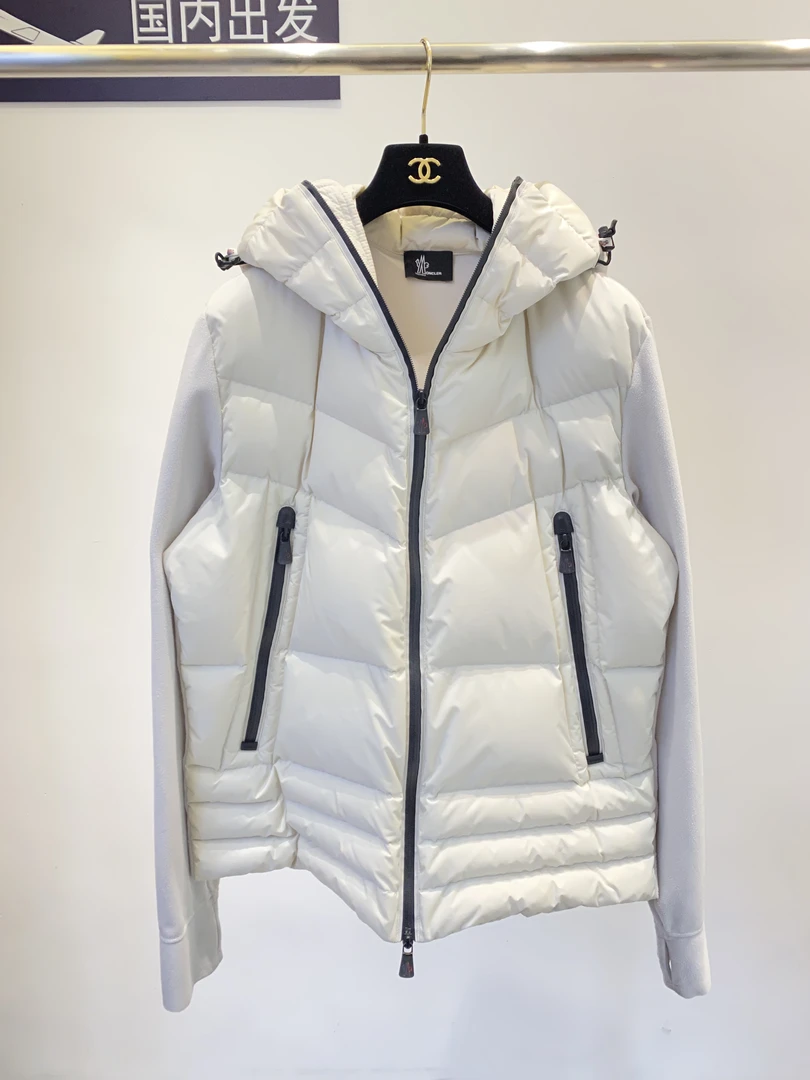 99新 MONCLER Moncler 白色拼接滑雪服 XXL码 99新 11208458